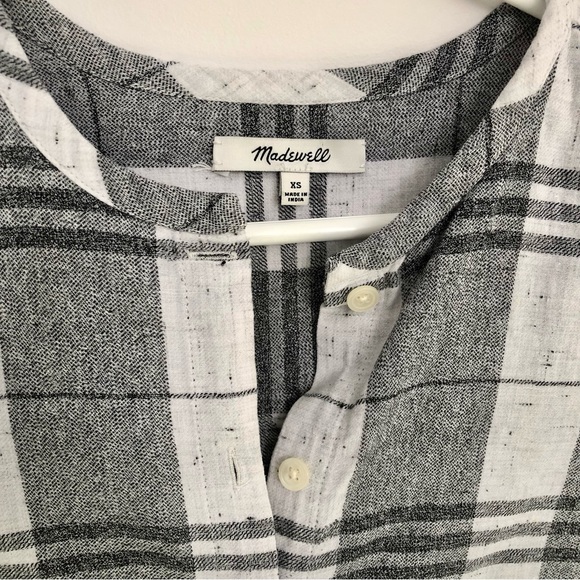 Madewell plaid collarless swingy bottom down blouse, size XS - Picture 3 of 9